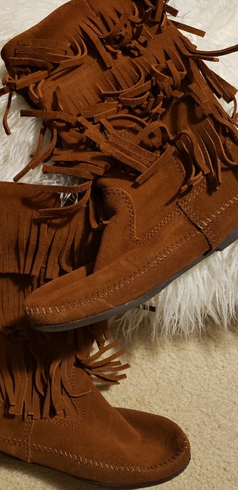 BOOTS - Minnetonka